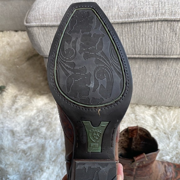 SOLD Authentic Ariat Cowboy Boots Women size 5.5 - Picture 7 of 11